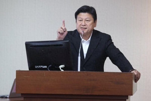 火配资 傅崐萁：卓荣泰自当侧翼小丑，废弛职务一定会追责到底